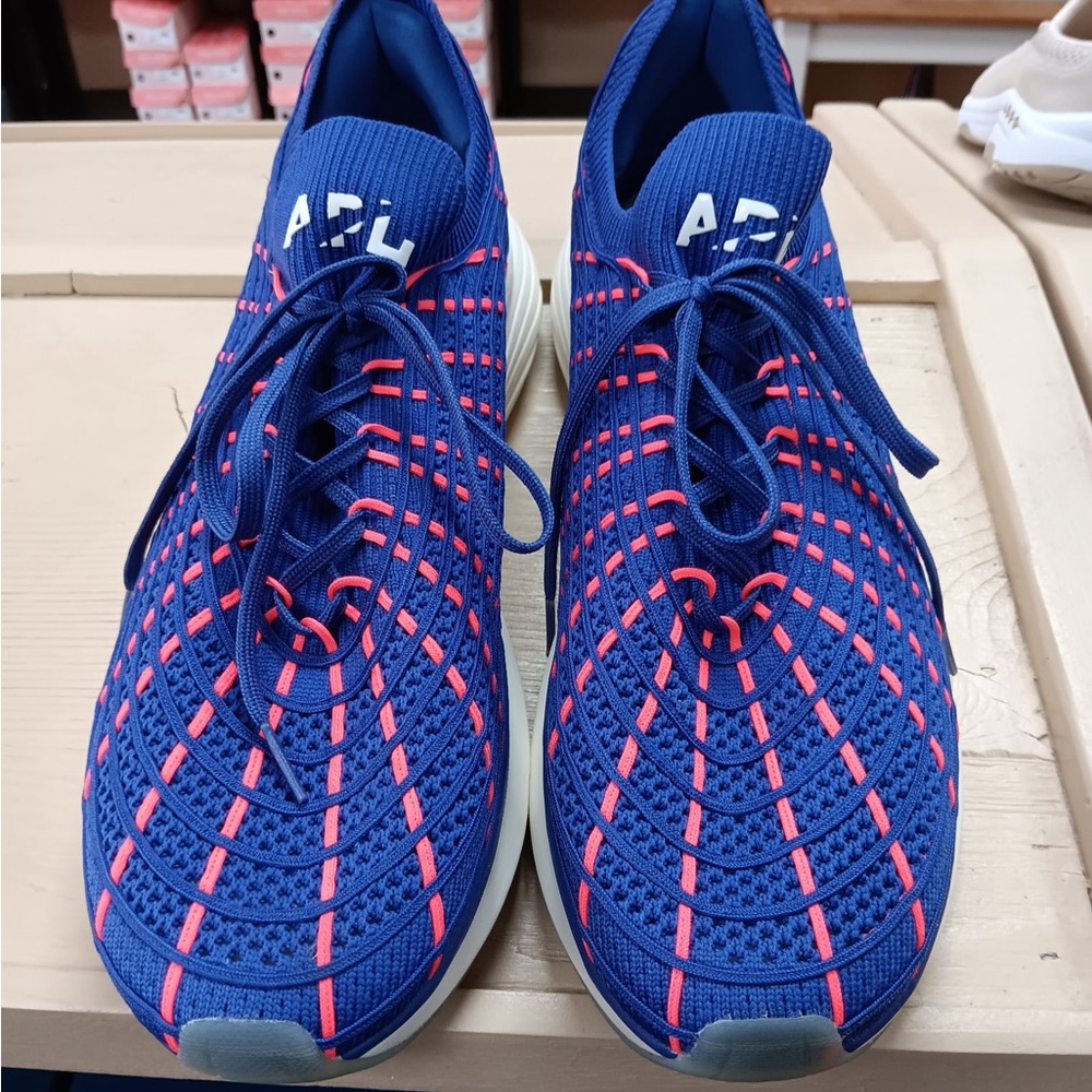APL Men’s Navy and Coral Athletic Sneakers Excellent Condition Size 13